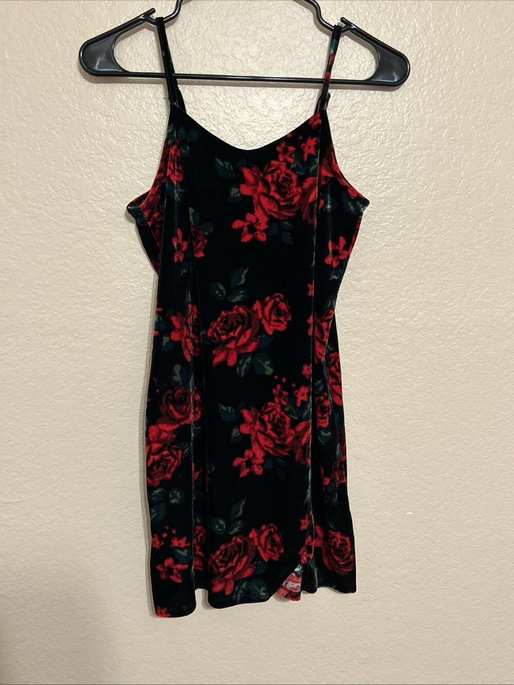 Art Class Velvet Black Spaghetti Tank Dress Red Roses With Slit L 10/12